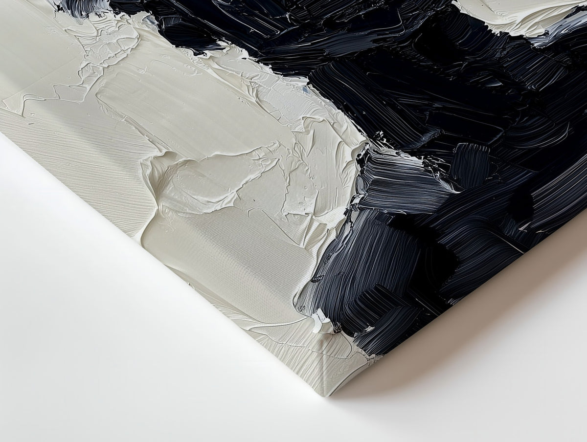 Close-up of the Absence canvas: the texture and the image wrapping around the edge